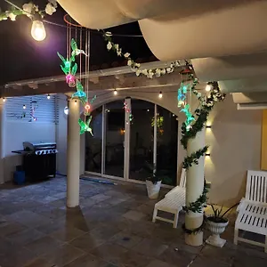 Sweet Grenada Caribbean Lance aux Epines
