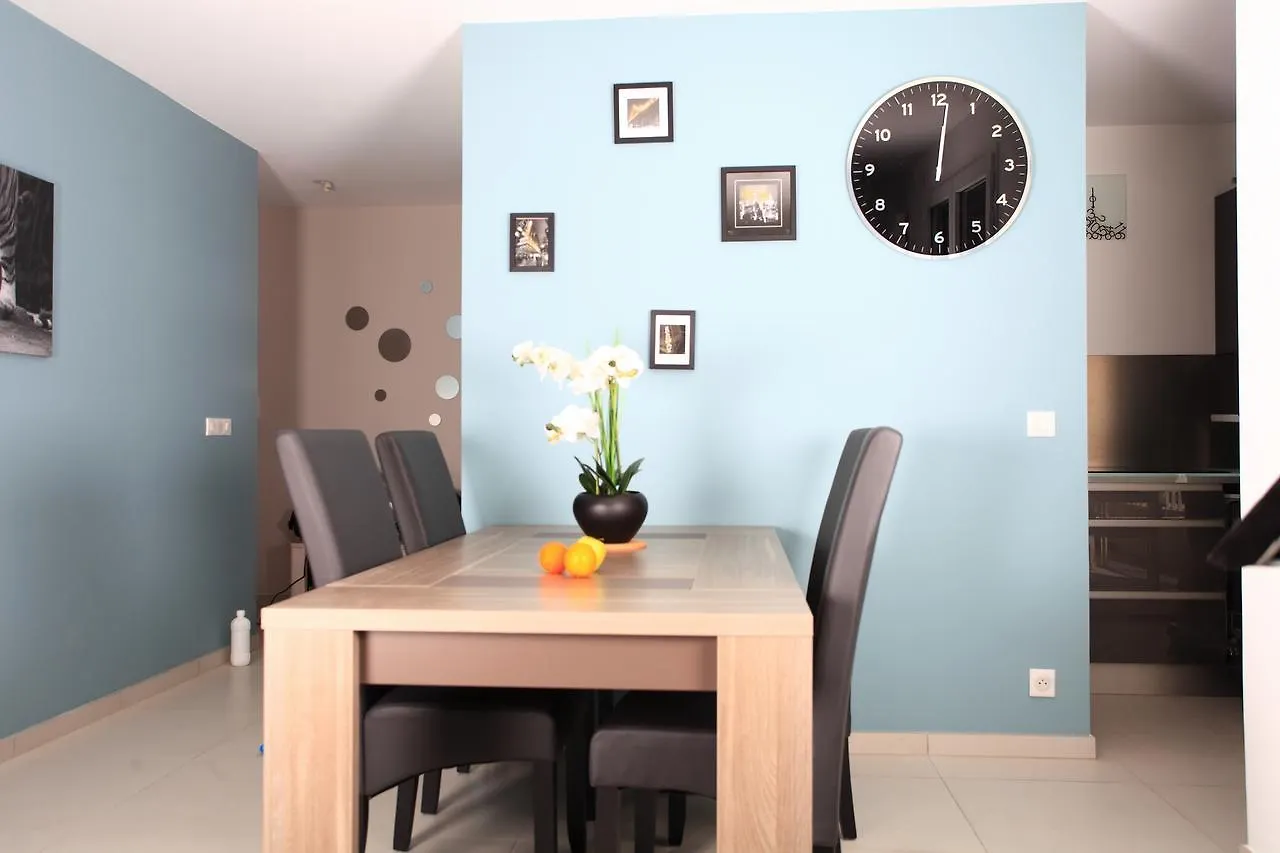 Appart L'Avant Scene Tresums Annecy Apartment
